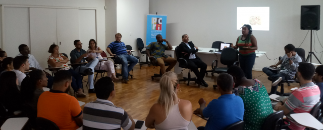 Servidores, colaboradores e estagiários estiveram presentes na roda de conversa. Pryscila Brito